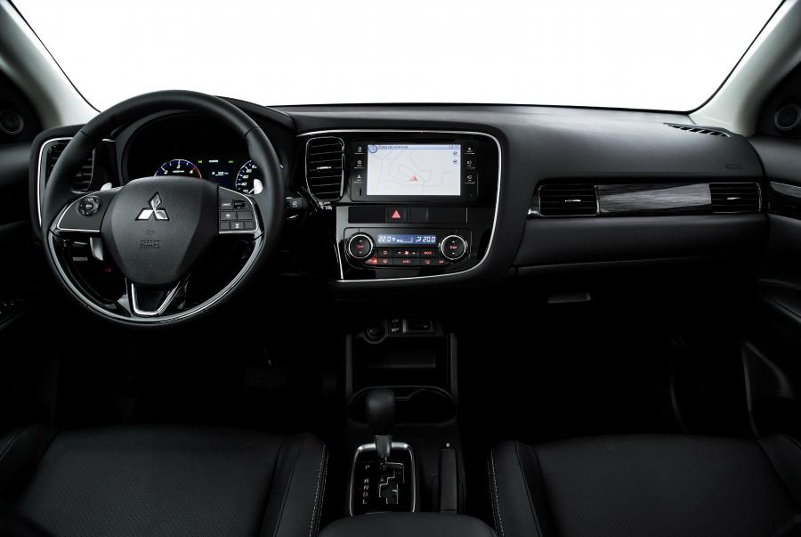  Mitsubishi Outlander 2015 года  (BR) (фото 14 из 19)